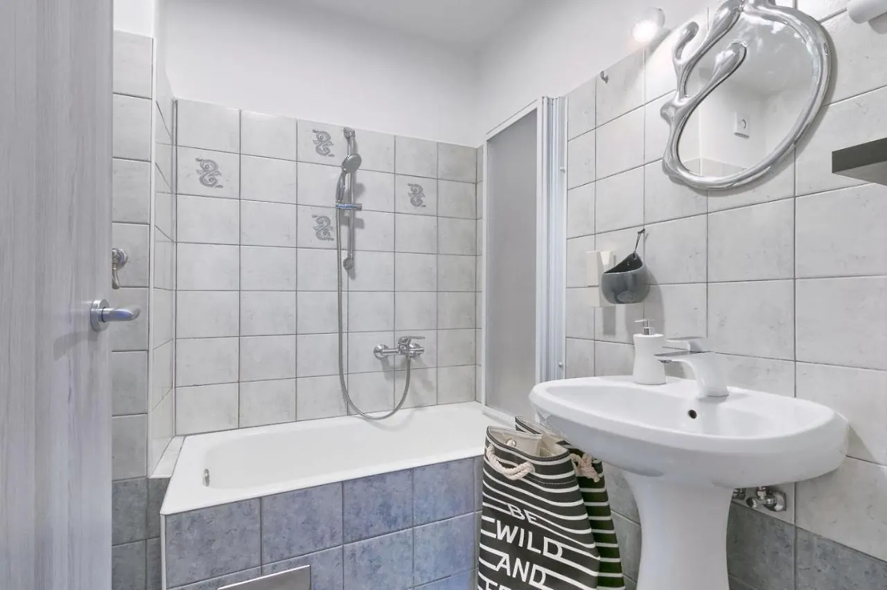 Modern Oasis Apartment بولا