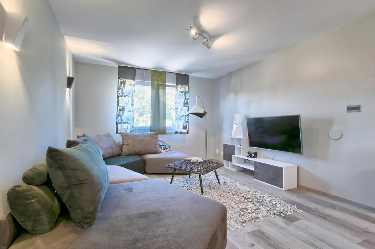 Modern Oasis Apartment بولا